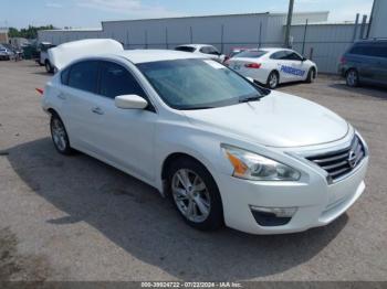  Salvage Nissan Altima