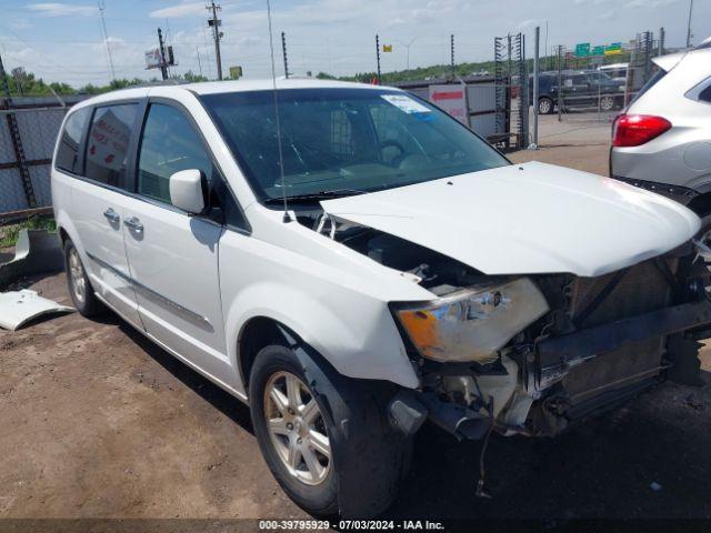  Salvage Chrysler Town & Country