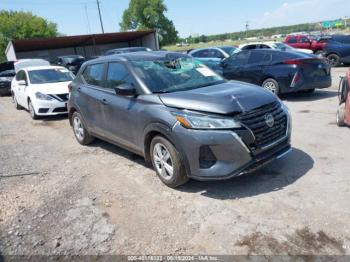  Salvage Nissan Kicks