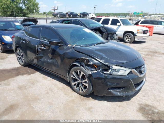  Salvage Nissan Maxima