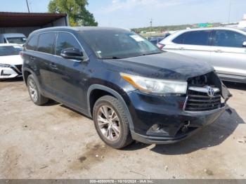  Salvage Toyota Highlander