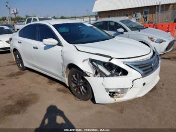  Salvage Nissan Altima