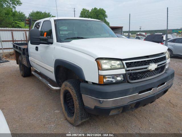  Salvage Chevrolet Silverado 2500