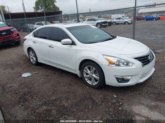  Salvage Nissan Altima