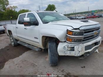  Salvage Chevrolet Silverado 2500