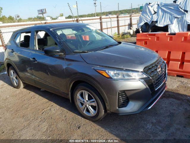  Salvage Nissan Kicks