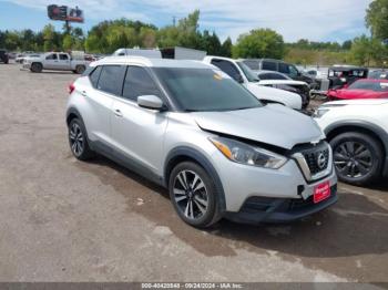  Salvage Nissan Kicks