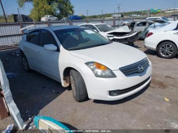  Salvage Nissan Altima