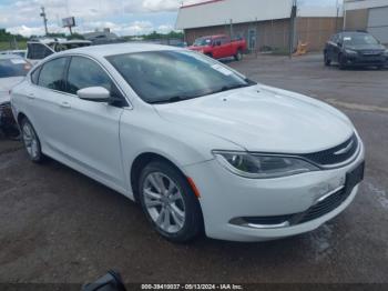  Salvage Chrysler 200