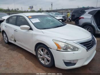  Salvage Nissan Altima