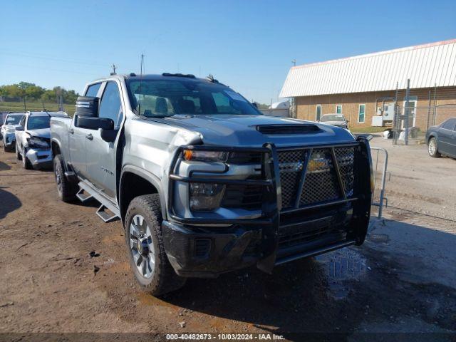  Salvage Chevrolet Silverado 2500