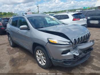  Salvage Jeep Cherokee