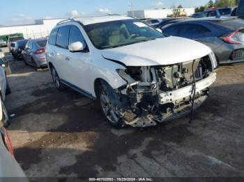  Salvage Nissan Pathfinder