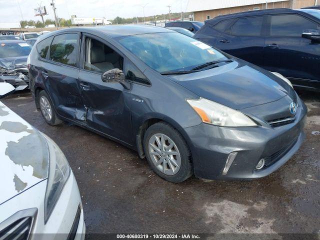  Salvage Toyota Prius v