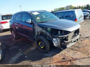  Salvage Hyundai TUCSON