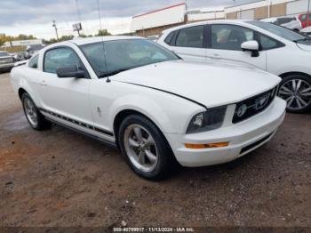  Salvage Ford Mustang