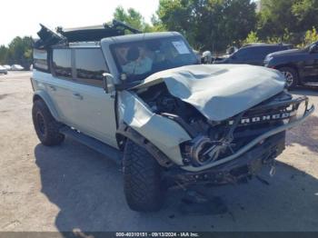  Salvage Ford Bronco