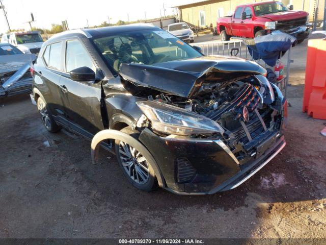  Salvage Nissan Kicks