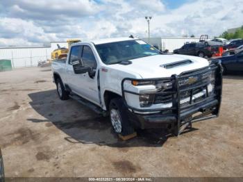  Salvage Chevrolet Silverado 2500