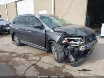  Salvage Nissan Pathfinder