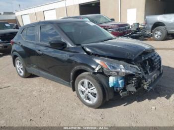  Salvage Nissan Kicks