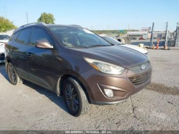  Salvage Hyundai TUCSON