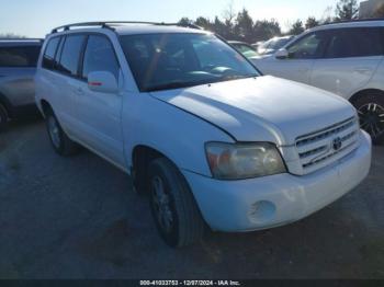  Salvage Toyota Highlander