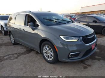  Salvage Chrysler Pacifica