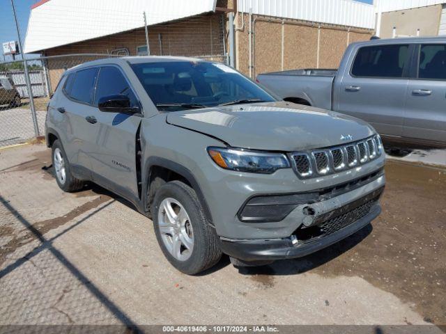  Salvage Jeep Compass