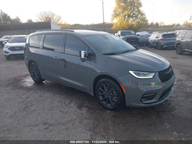  Salvage Chrysler Pacifica