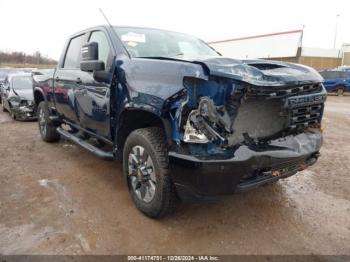  Salvage Chevrolet Silverado 2500