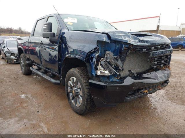  Salvage Chevrolet Silverado 2500