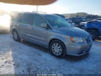  Salvage Chrysler Town & Country