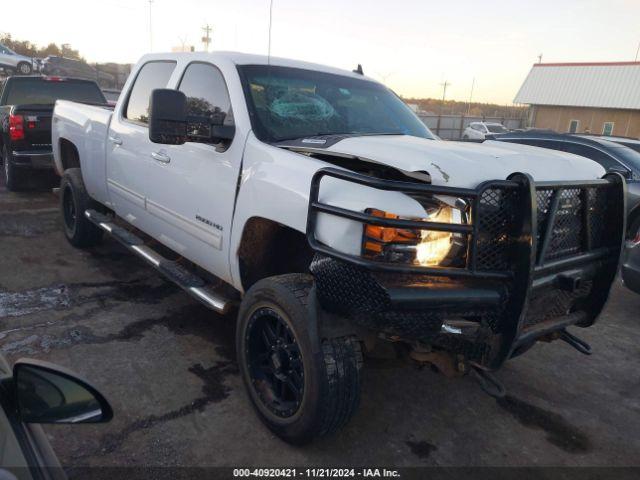  Salvage Chevrolet Silverado 2500