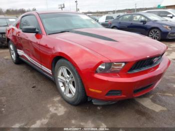  Salvage Ford Mustang