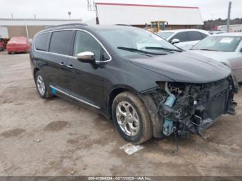  Salvage Chrysler Pacifica