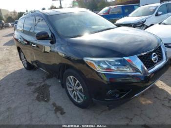  Salvage Nissan Pathfinder