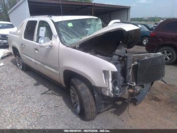  Salvage Chevrolet Avalanche 1500