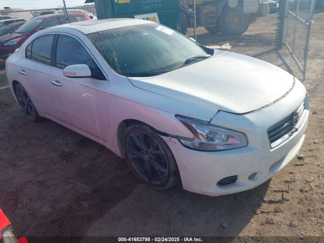  Salvage Nissan Maxima