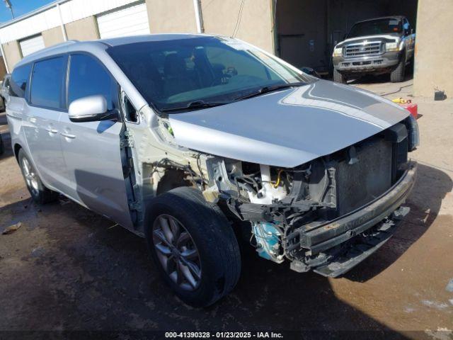  Salvage Kia Sedona