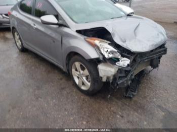  Salvage Hyundai ELANTRA