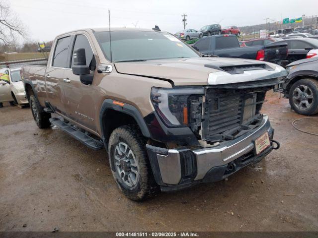  Salvage General Motors Sierra 2500HD