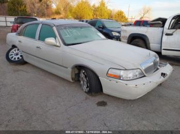  Salvage Lincoln Towncar