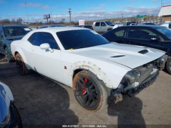  Salvage Dodge Challenger