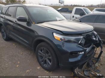  Salvage Ford Explorer