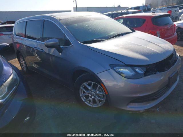  Salvage Chrysler Pacifica