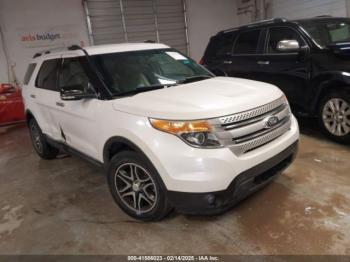  Salvage Ford Explorer