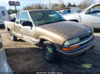  Salvage Chevrolet S-10