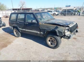  Salvage Jeep Cherokee