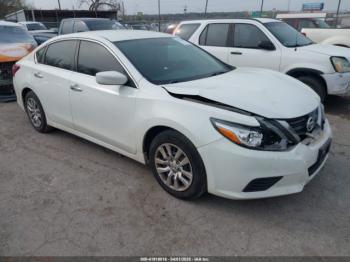  Salvage Nissan Altima